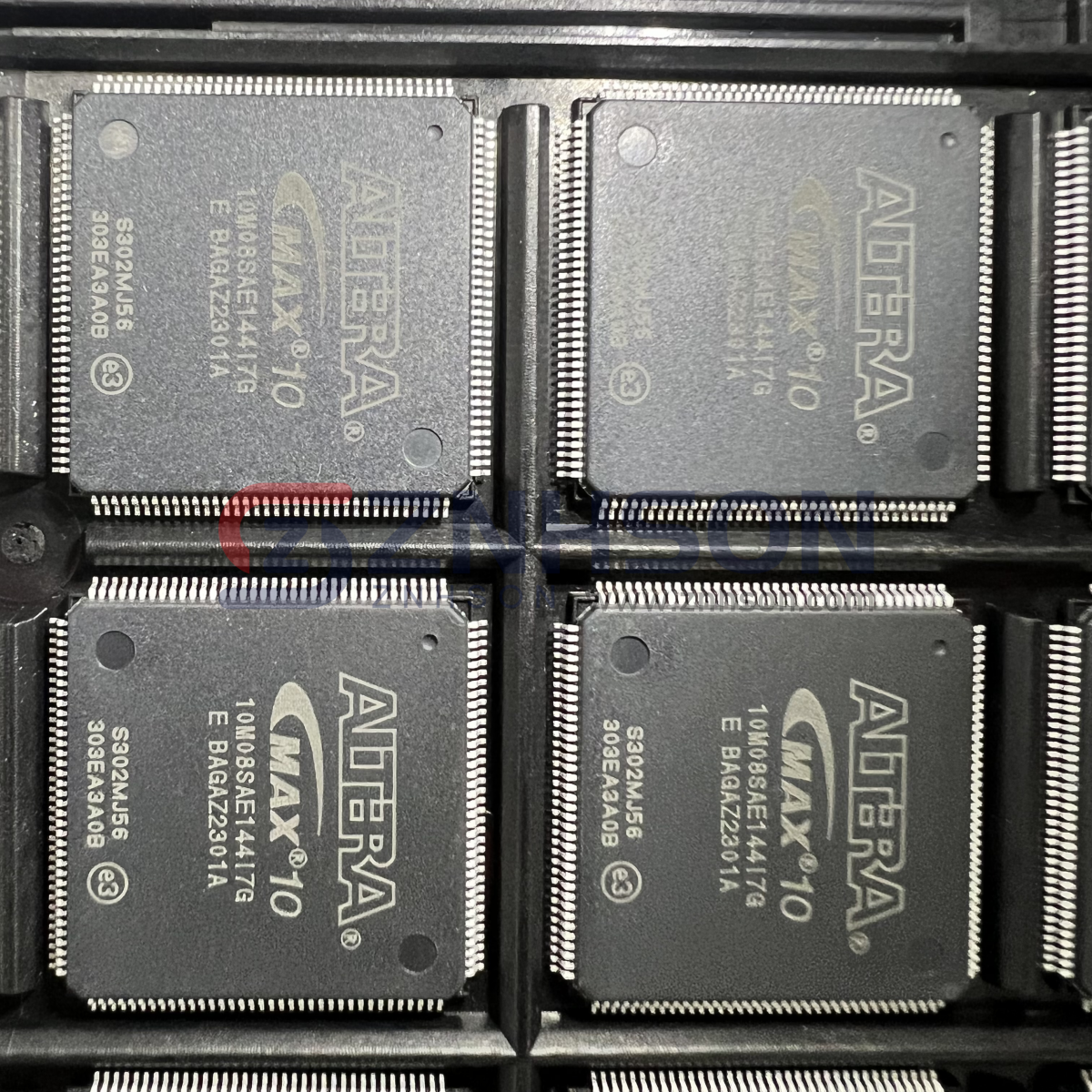 10M08SAE144I7G