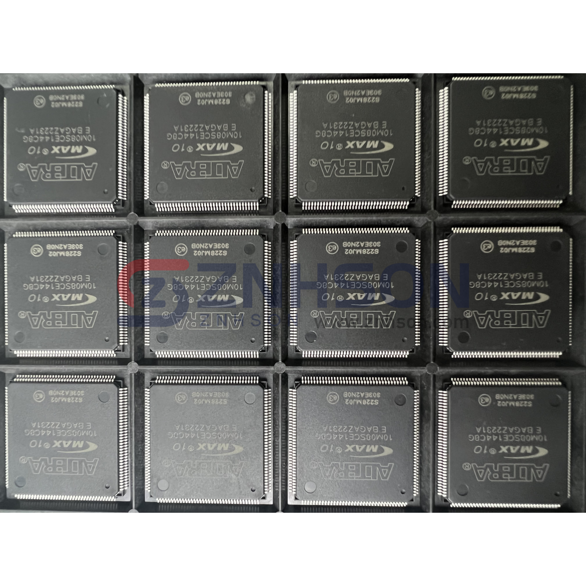10M08SCE144C8G