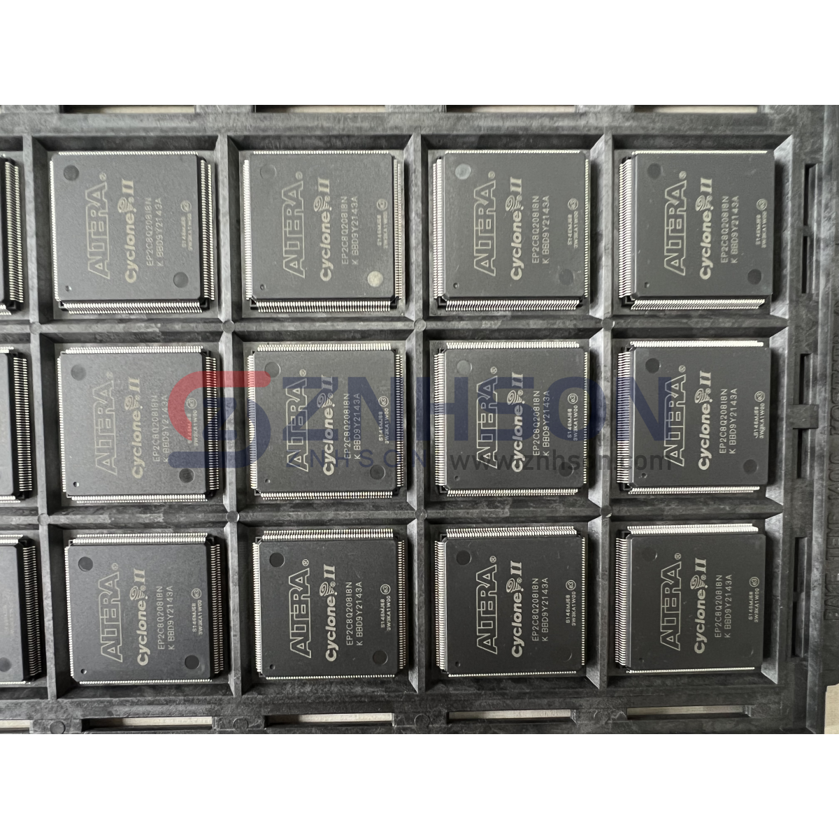 EP2C8Q208I8N