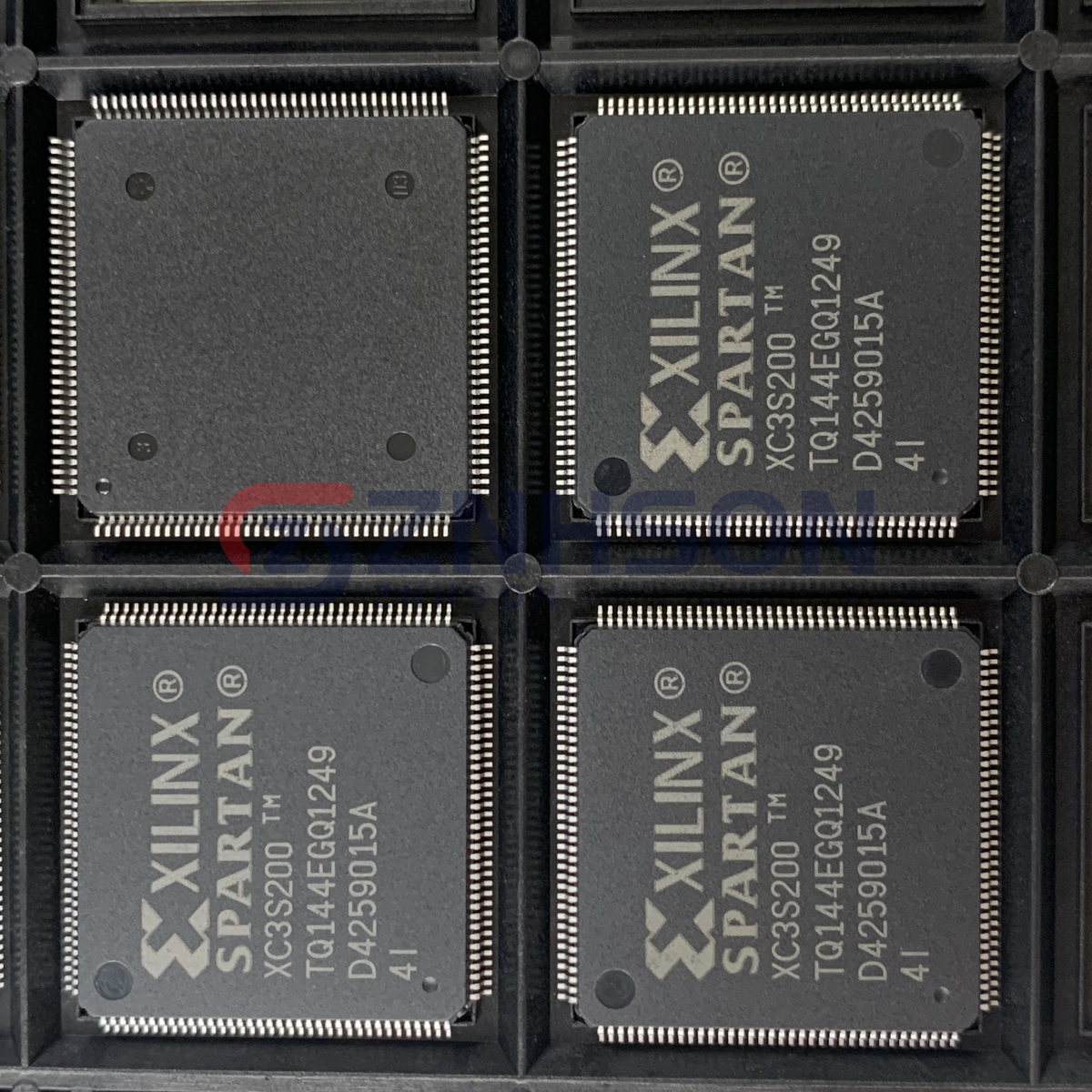 XC3S200-4TQG144I