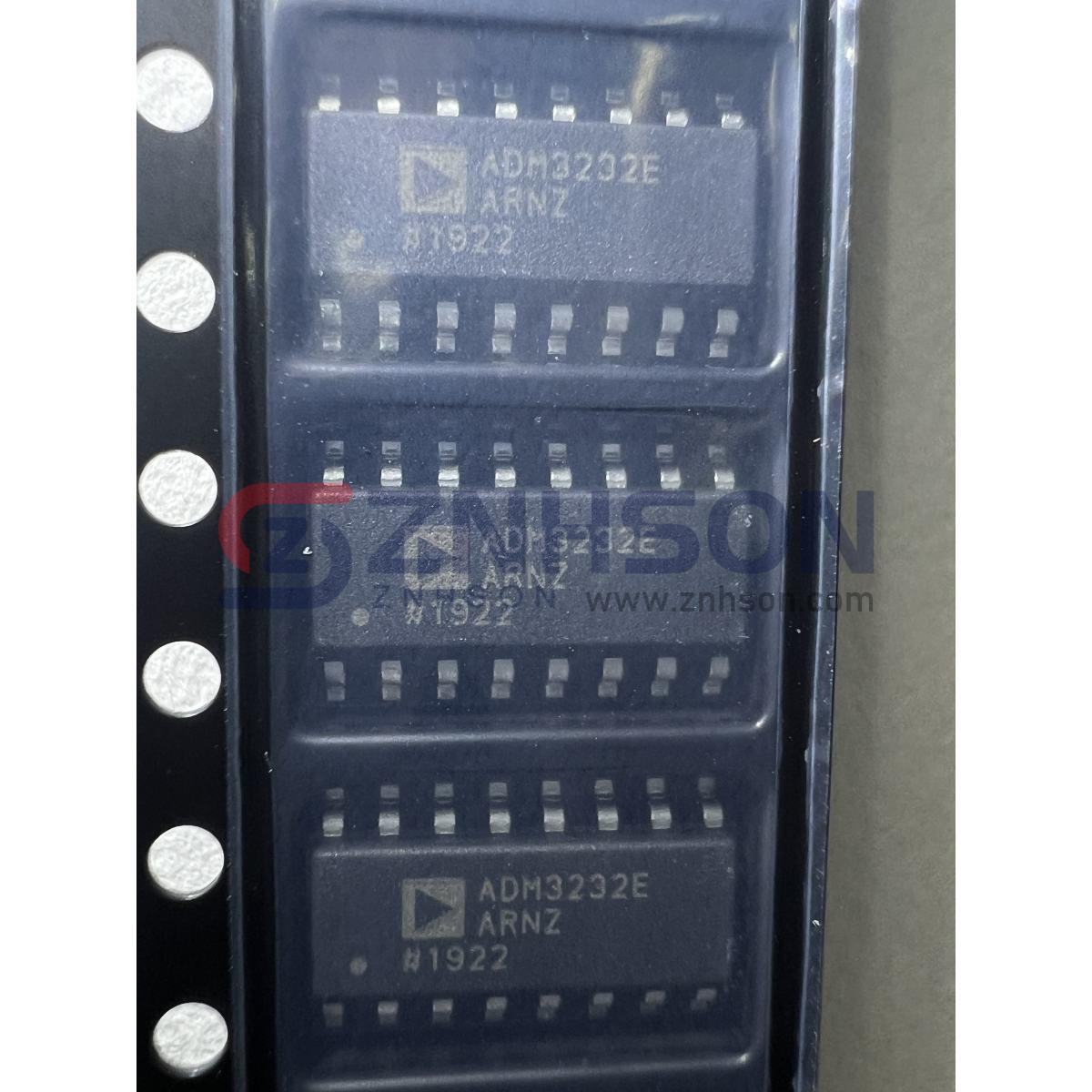ADM3232EARNZ