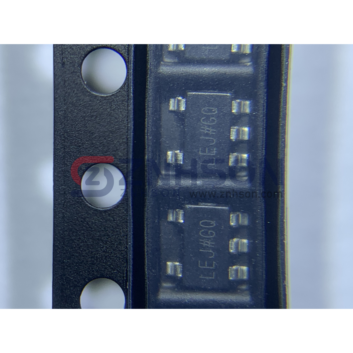 ADP150AUJZ-3.3-R7