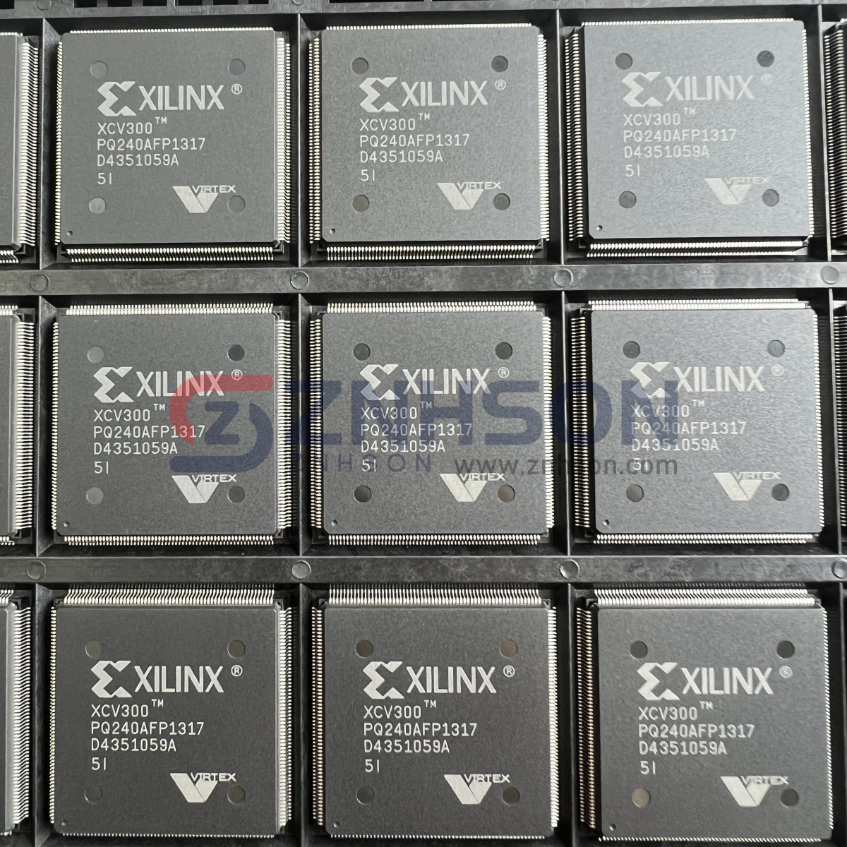 XCV300-5PQ240I