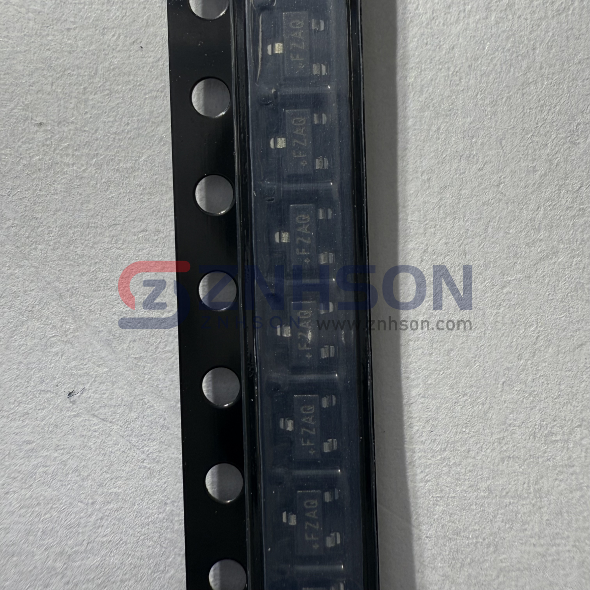 MAX6025AEUR+T
